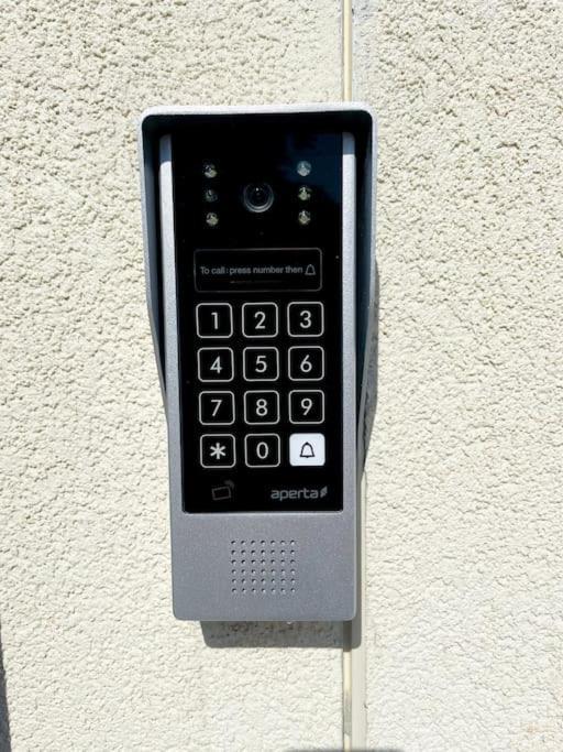 #4Bs 1 Bed Serviced Apartment Derby Exterior photo