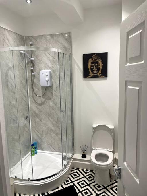 #4Bs 1 Bed Serviced Apartment Derby Exterior photo
